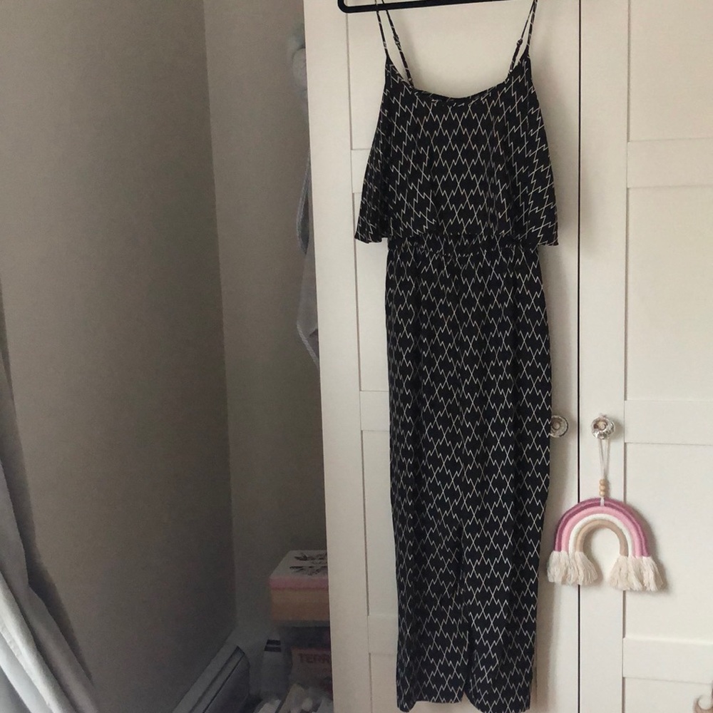 Club Monaco 8 romper with ruffle new